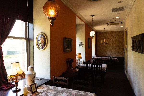 驚きのおいしさにこだわるスパイスカレーの名店<br>「旧ヤム邸 中之島洋館」